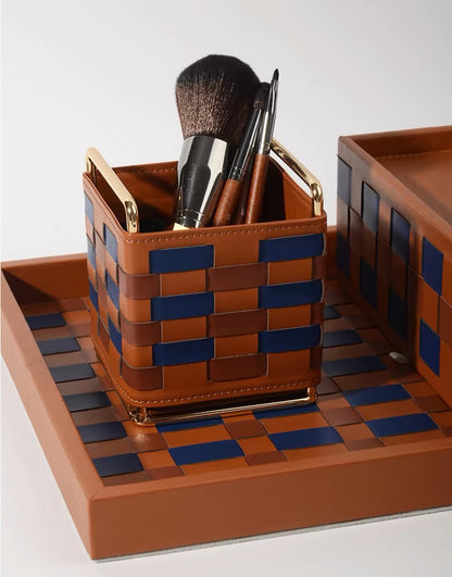 Stylish Checkered Makeup Brush Desktop Storage Basket